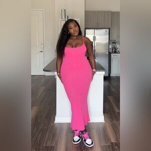 NNEKA ROSE SCULPTED MAXI DRESS